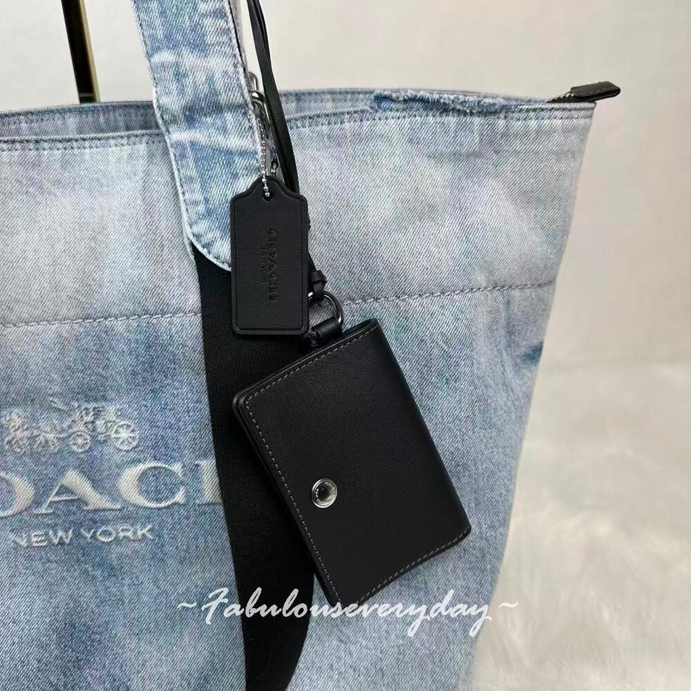 Coach Men's Small Tour Tote Bag In Loved Denim With Charms Sv/Light Indigo CDY49 - Picture 7 of 10